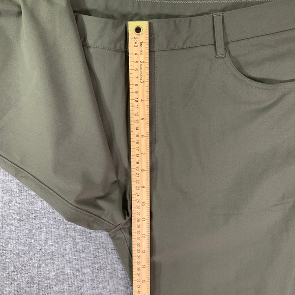 Vuori Meta Pants Men 38x29 Green Chino Trousers Performance Modern - Picture 10 of 14